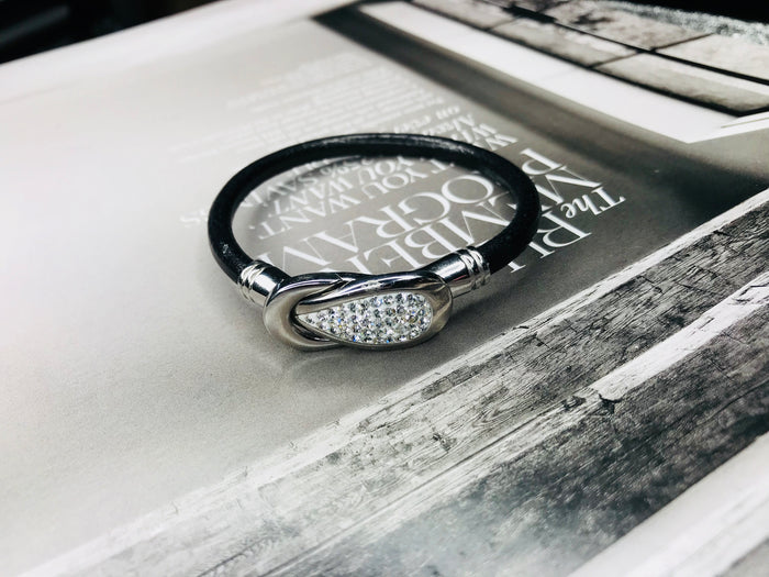 Round Leather & Rhinestone Clasp Bracelet