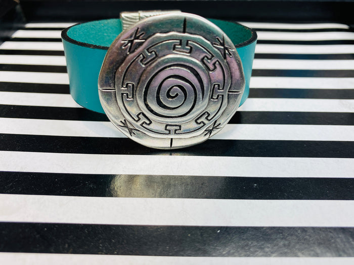 Seafom Silver Circle Leather Bracelet