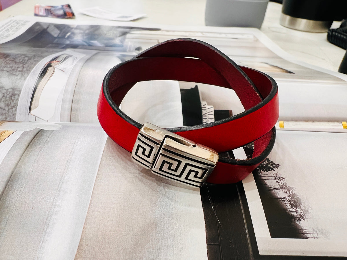 Fuchsia Western Look Wrap Leather Bracelet