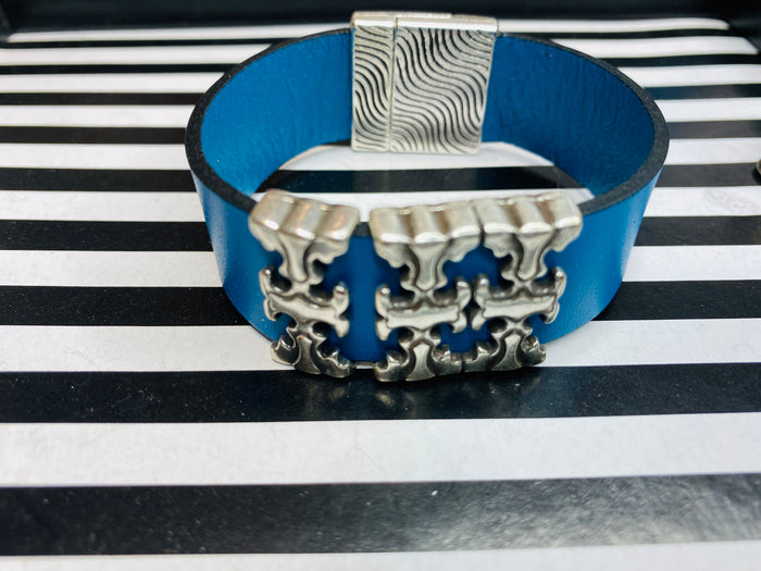 Turquoise  “3 T" Silver Leather Bracelet