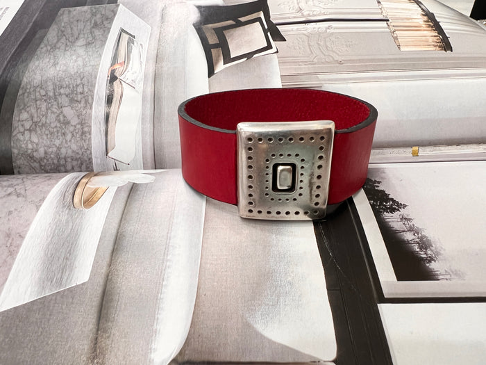 Pink Belt Buckle Silver Leather Bracelet