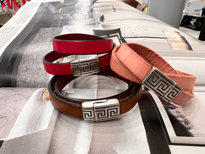Fuchsia Western Look Wrap Leather Bracelet