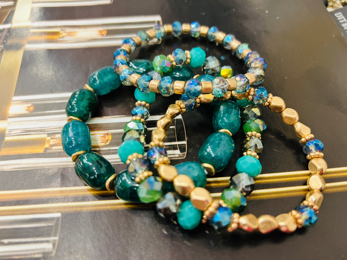 Green/Gold 4pc Beaded Bracelet Set